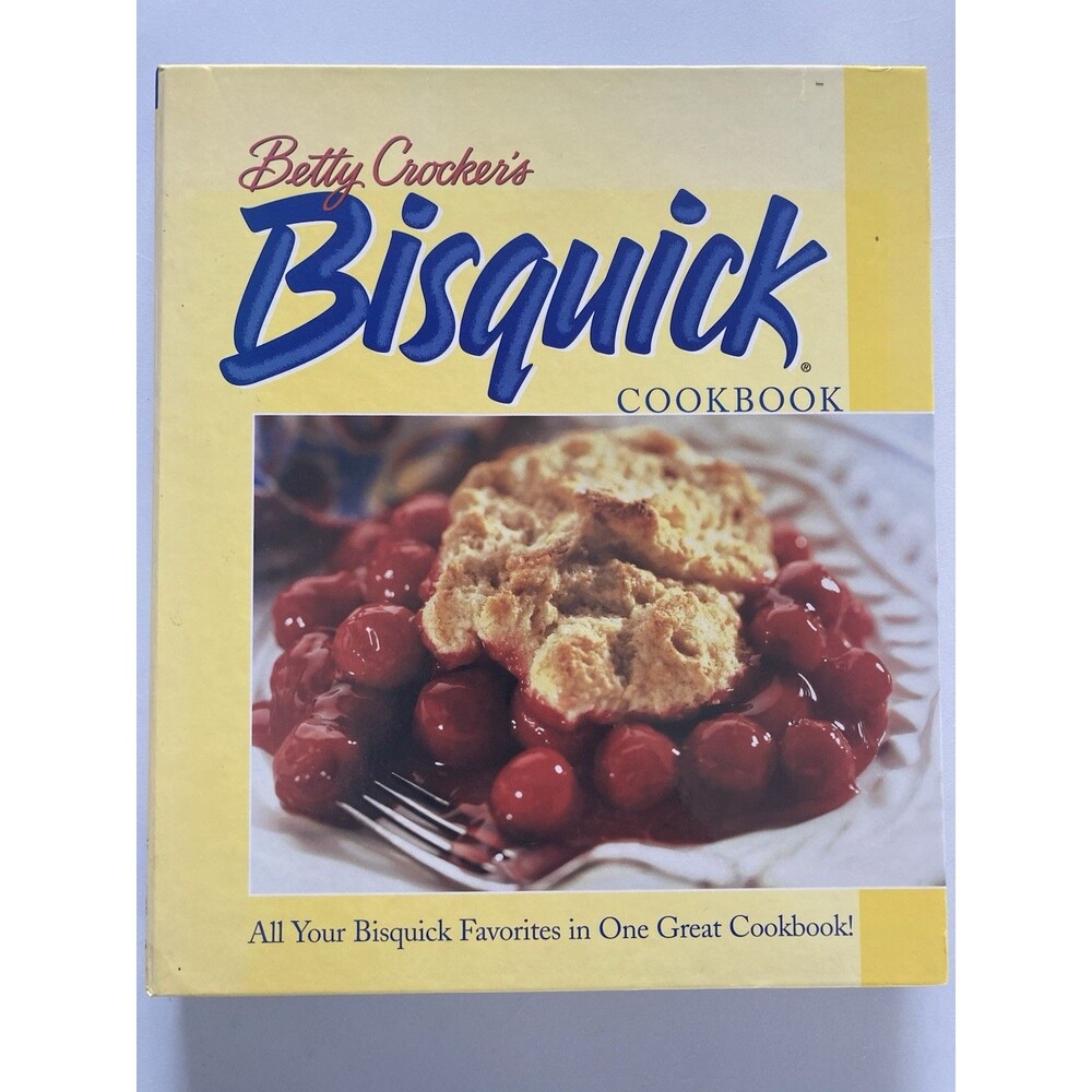 Betty Crocker’s Bisquick Cookbook (First Edition Year 2000) Good Condition